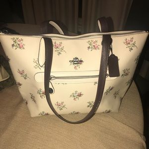 !!!SOLD!!!!%100 authentic Coach purse